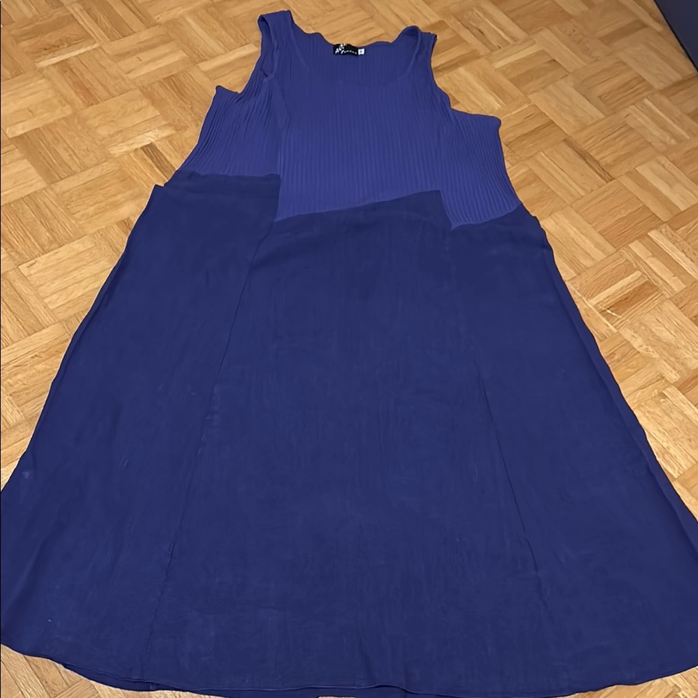 Fenini Elegant  Sleeveless Dress